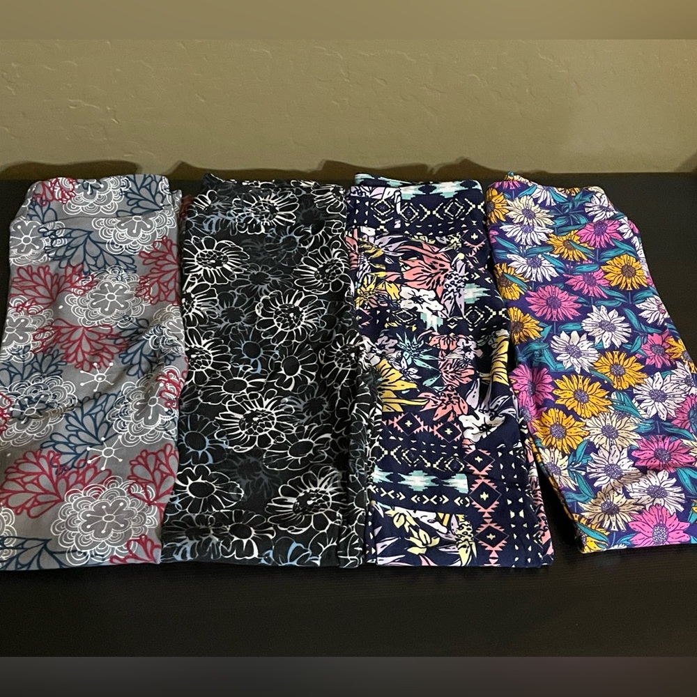 Kids LuLaRoe leggings.